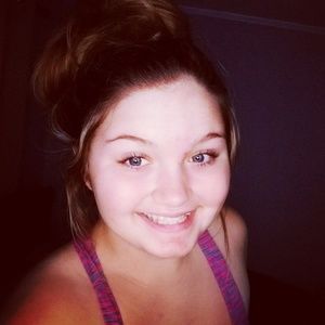 Meet your Posher, Lexie